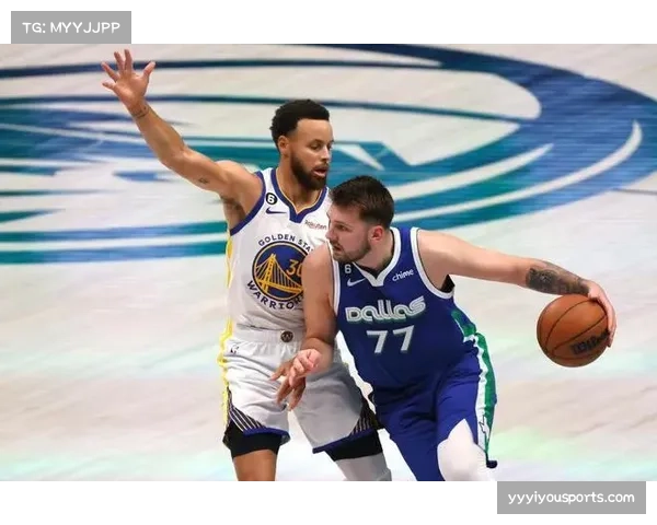 勇士揭幕战险胜 库里三分绝杀东契奇未能带队取胜 勇士揭幕战险胜 库里三分绝杀东契奇未能带队取胜